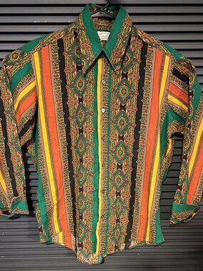 Vintage Trace Legere Collection Mens Shirt Permanent Press Paisley Made in USA